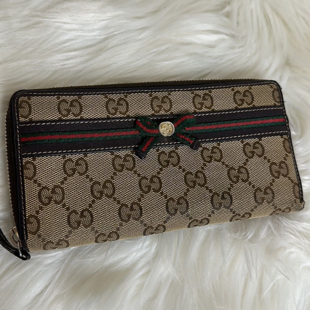 💯Authentic Gucci Zipped Long Wallet with Cherryline 🍀 - Picture 13 of 15